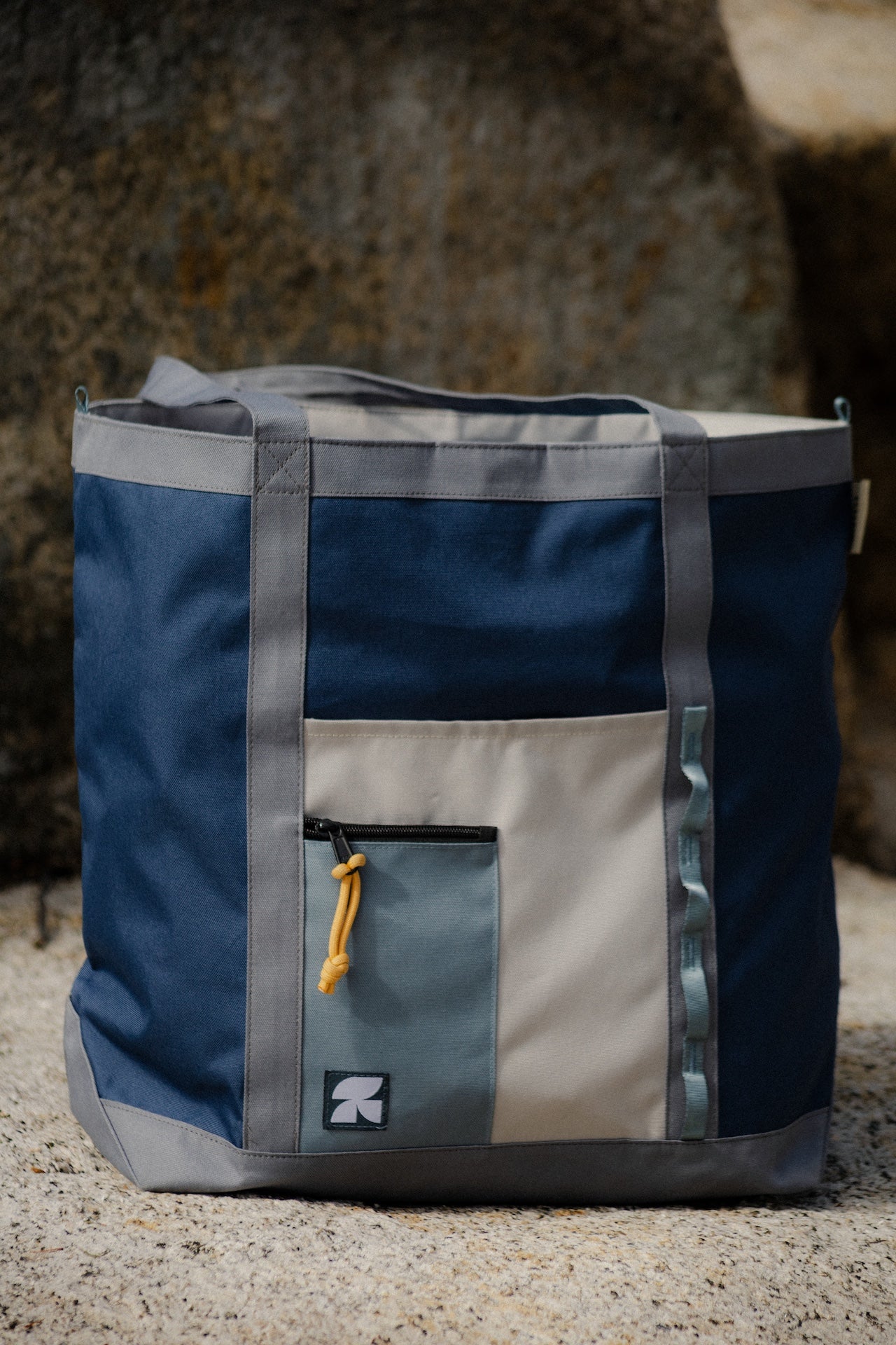 tech tote glacier