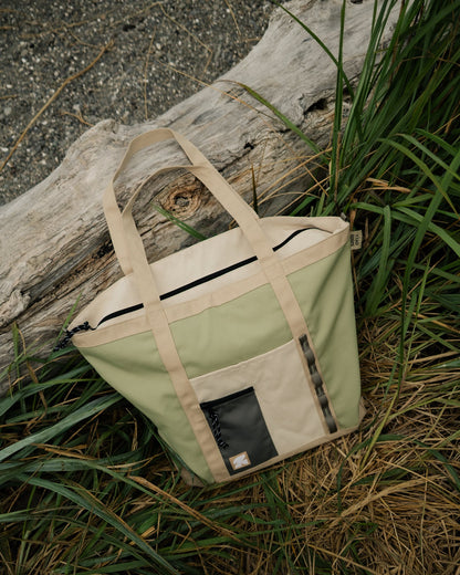 tech tote sage