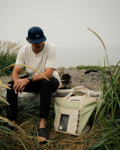 tech tote sage