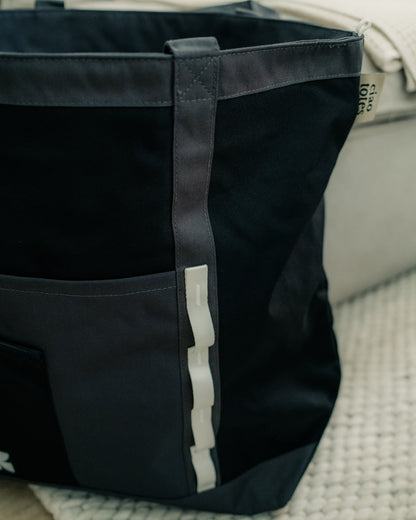 black tech tote