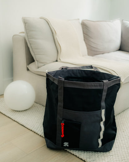 black tech tote