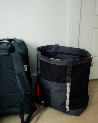 black tech tote