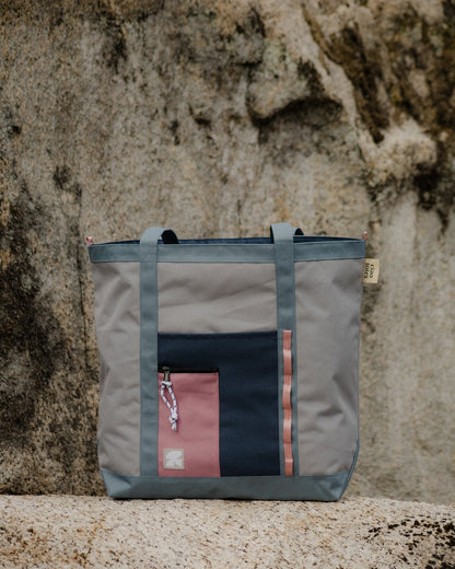 pink tech tote