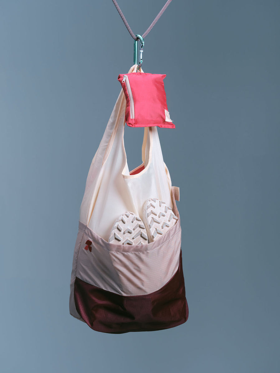 drop bag dust