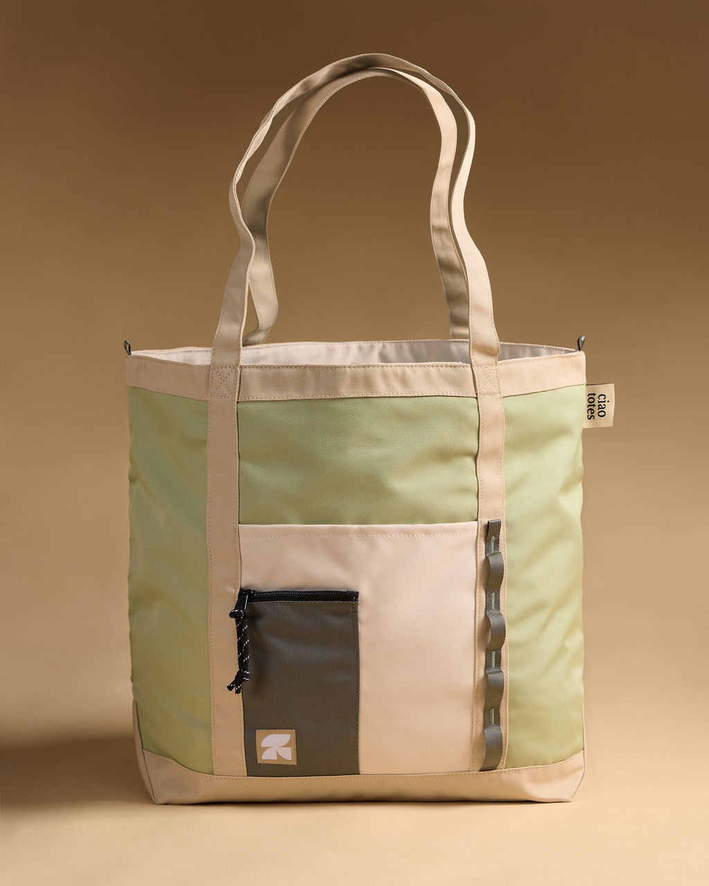 Tech Tote 41 L | Sage – ciao totes