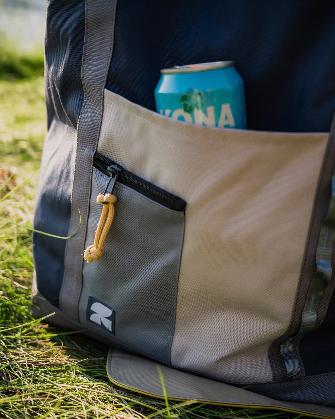 glacier tech tote