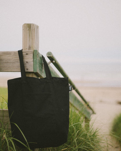 black tote
